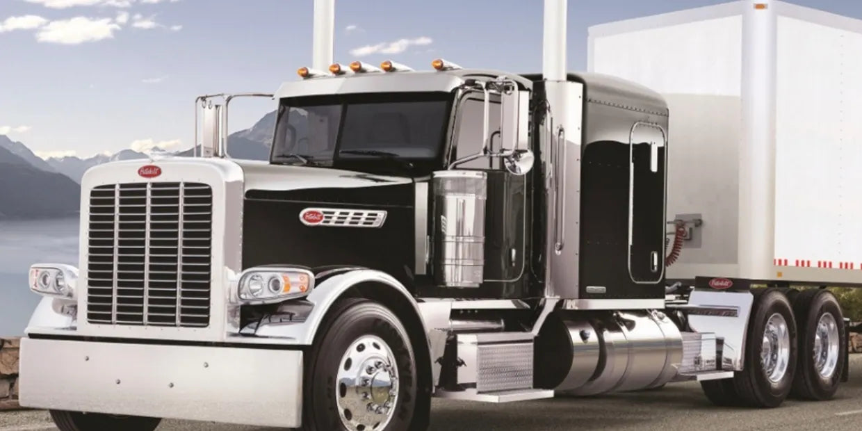 Locking Gas Cap Cover for Peterbilt