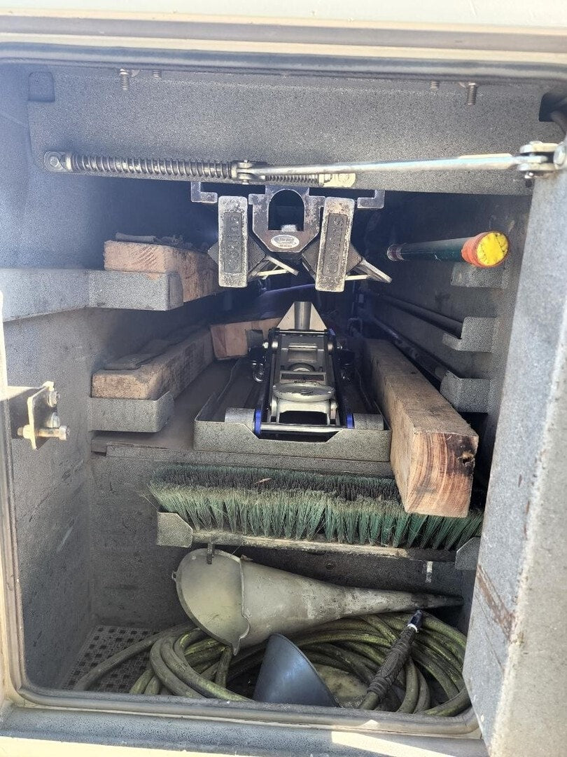 2014 Ram 5500 / Chevron 408 Renegade Autogrip